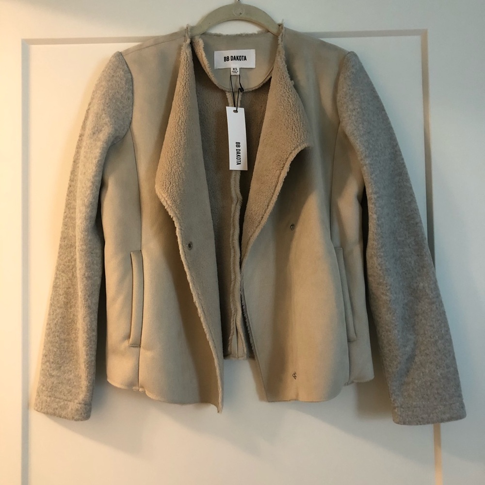 BRAND NEW BB DAKOTA JACKET!